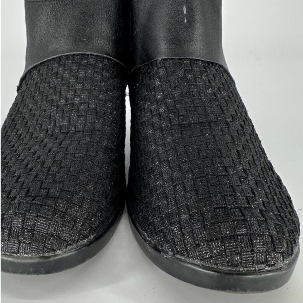 bernie mev. Black Ankle Boots